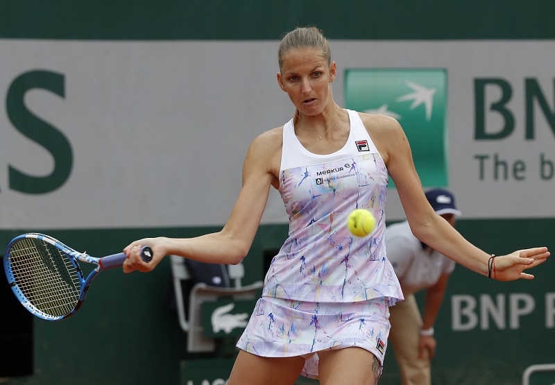 Karolína Plíšková v zápase s českou soupeřkou Barborou Krejčíkovou.