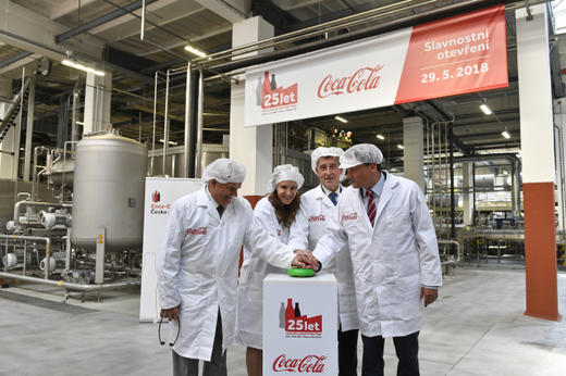 V pražských Kyjích byly slavnostně otevřeny dvě zmodernizované linky.