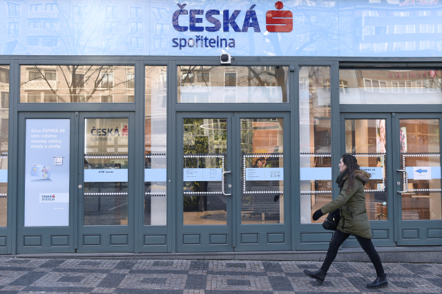 Česká spořitelna (ilustrační snímek). Česká spořitelna (ilustrační snímek).