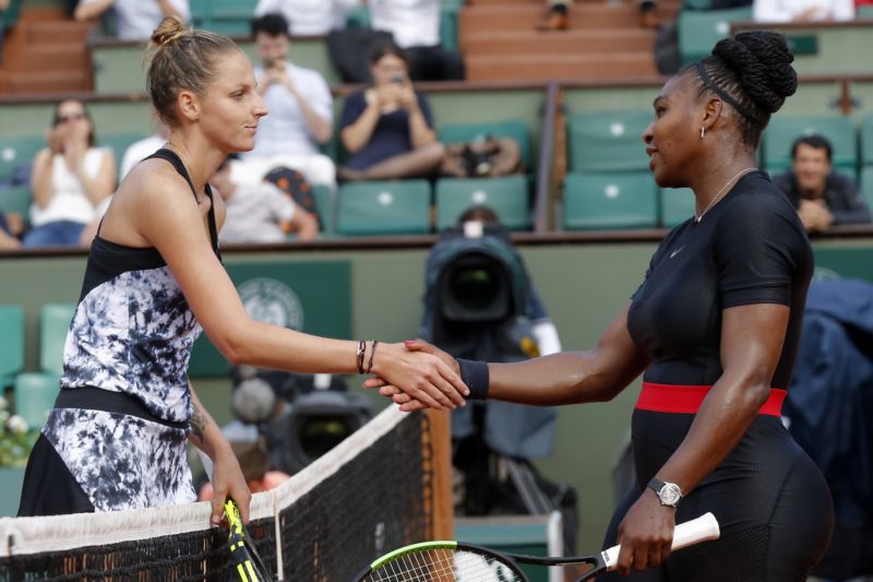 Kristýna Plíšková po zápase se Serenou Williamsovou. Kristýna Plíšková po zápase se Serenou Williamsovou.