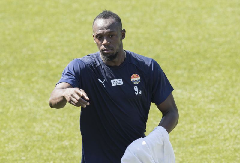 Usain Bolt trénuje s norským ligovým týmem. Usain Bolt trénuje s norským ligovým týmem.