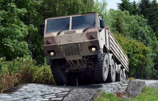 Armádní vůz Tatra T-815 (ilustrační snímek).