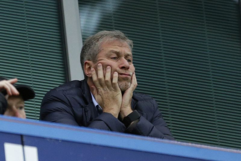 Roman Abramovič má problémy s vízy do Velké Británie. Roman Abramovič má problémy s vízy do Velké Británie.