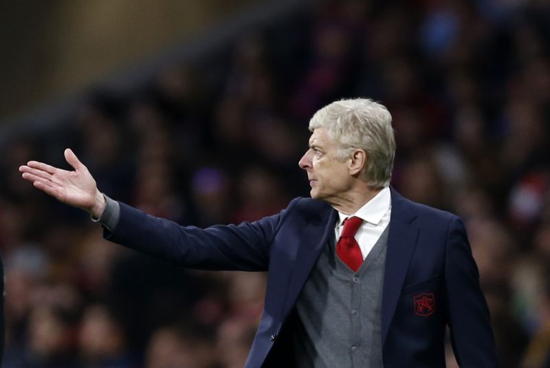 Arséne Wenger je jedním z kandidátů na volné místo trenéra Realu. Arséne Wenger je jedním z kandidátů na volné místo trenéra Realu.