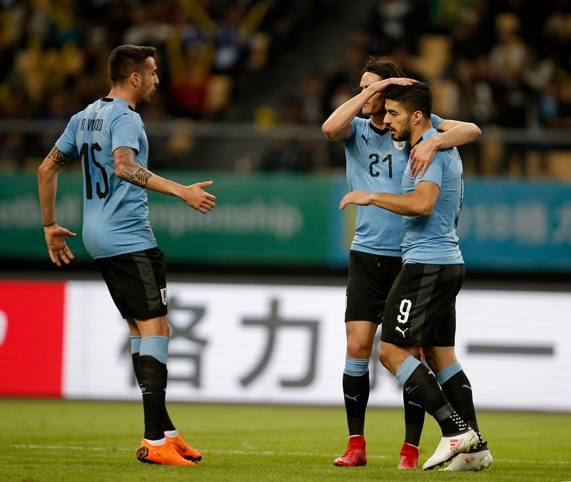 Uruguayští fotbalisté se budou spoléhat na útočné hvězdy. Uruguayští fotbalisté se budou spoléhat na útočné hvězdy.