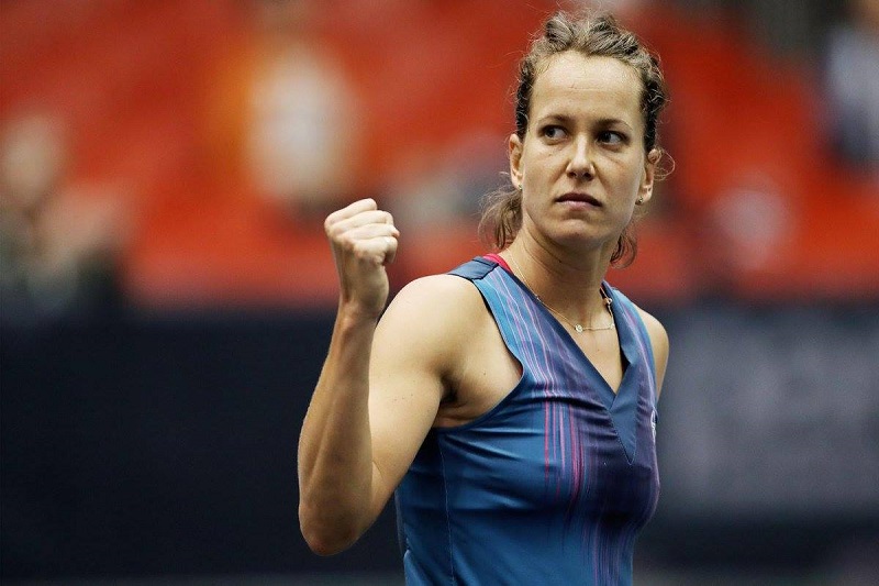 Česká tenistka Barbora Strýcová svými výkony na French Open ukázala, že stále má na to, aby hrála proti velkým soupeřkám. Česká tenistka Barbora Strýcová svými výkony na French Open ukázala, že stále má na to, aby hrála proti velkým soupeřkám.