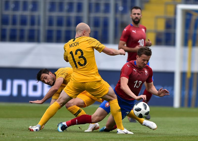 Čeští fotbalisté v souboji s Austrálií zcela propadli.