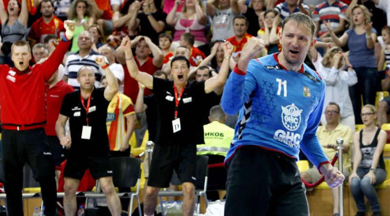 Petr Štochl v Berlíně pokračovat nebude. Petr Štochl v Berlíně pokračovat nebude.