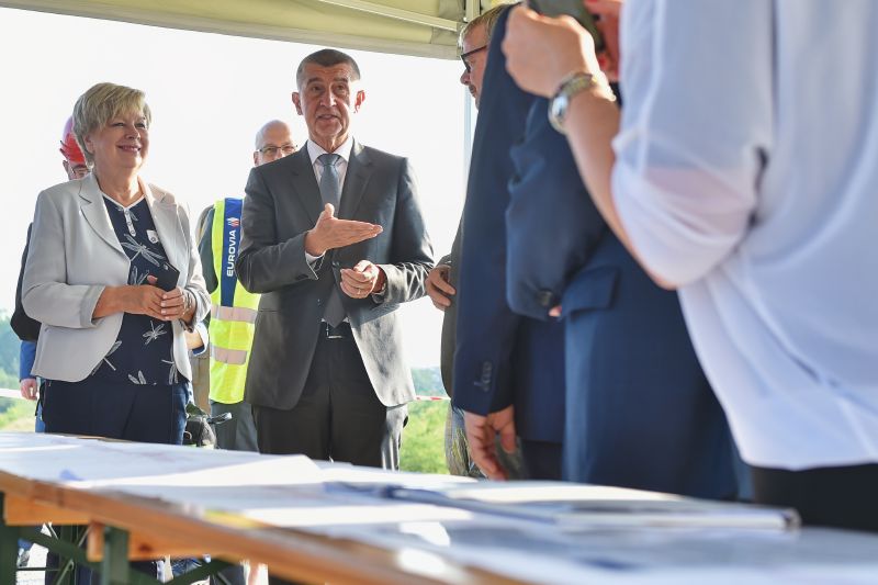 Premiér Andrej Babiš při výjezdu v jižních Čechách.