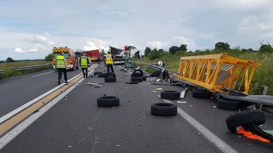 Při nehodě na silnici smrti zemřel český řidič kamionu.