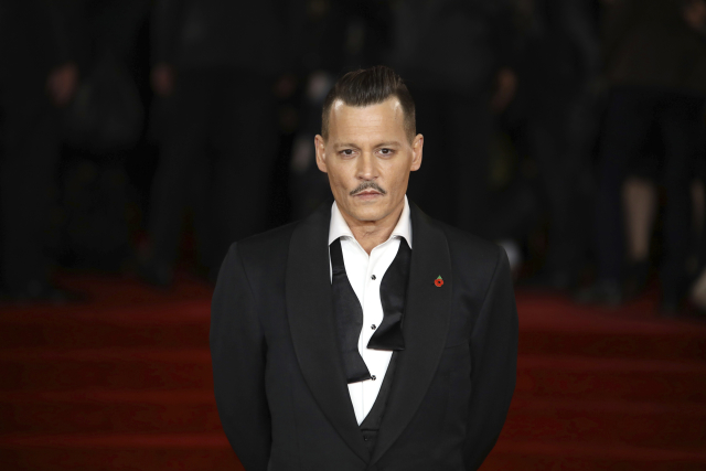 Johnny Depp slaví 55 let.