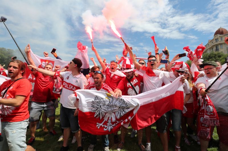 Polští fanoušci se do Ruska chystají v hojném počtu.