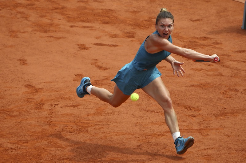 Simona Halepová během finálového zápasu na Roland Garros. Simona Halepová během finálového zápasu na Roland Garros.