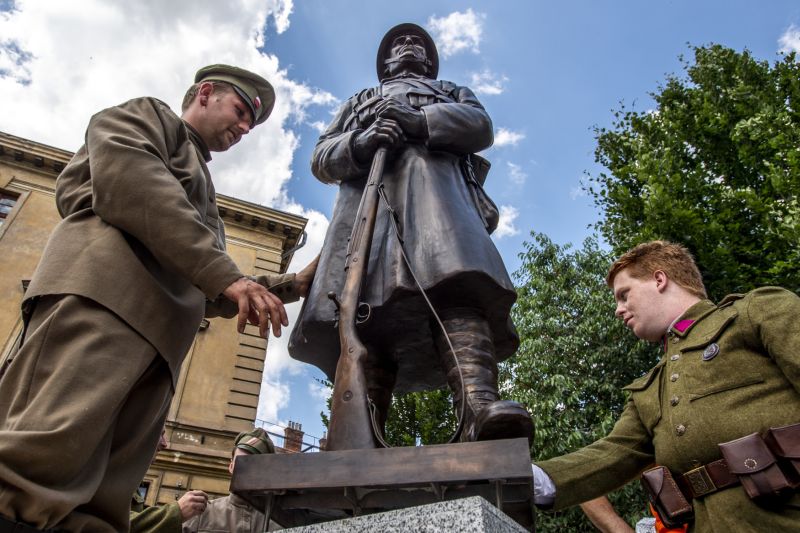 Památník poručíka Jana Gayera a padlých legionářů z první světové války v Hradci Králové. Památník poručíka Jana Gayera a padlých legionářů z první světové války v Hradci Králové.