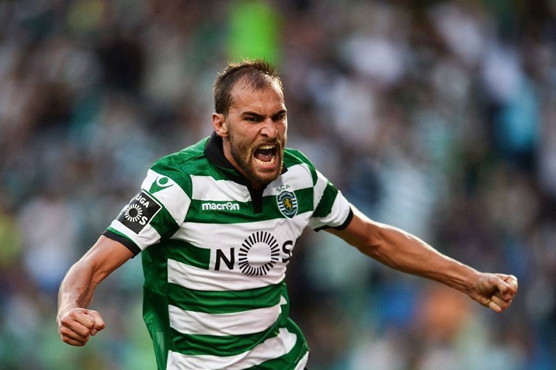 Portugalskému Sportingu se rozpadá mančaft. Po konfliktu s fanoušky ho opustili další fotbalisté. Portugalskému Sportingu se rozpadá mančaft. Po konfliktu s fanoušky ho opustili další fotbalisté.