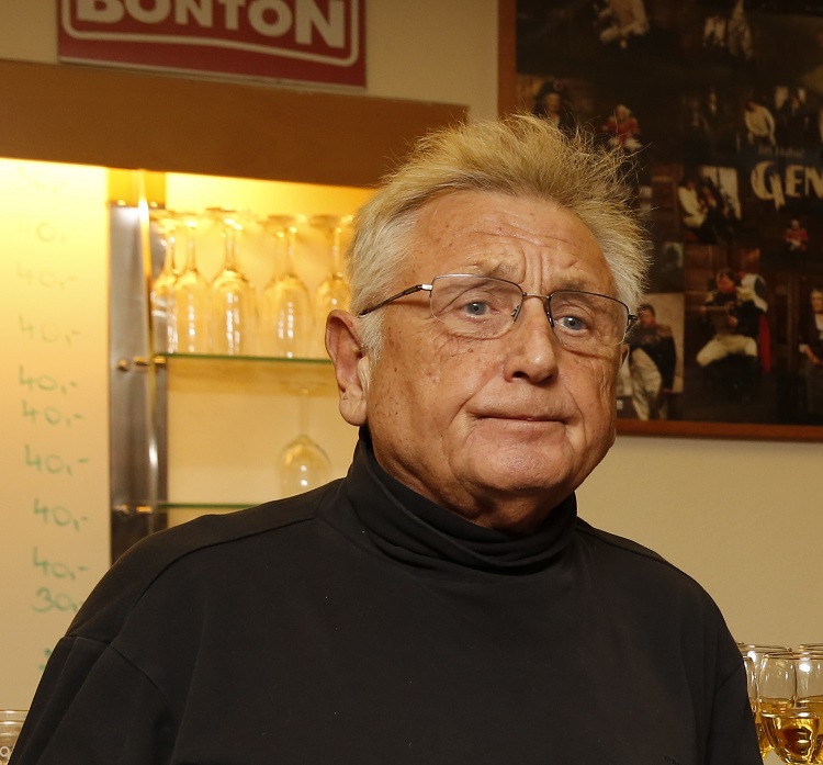 Jiří Menzel.