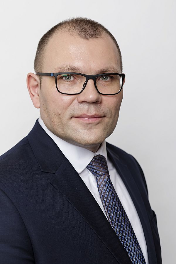 Poslanec Tomáš Hanzel.