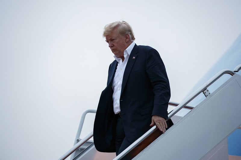 Americký prezident Donald Trump je zpět ve Spojených státech. Americký prezident Donald Trump je zpět ve Spojených státech.