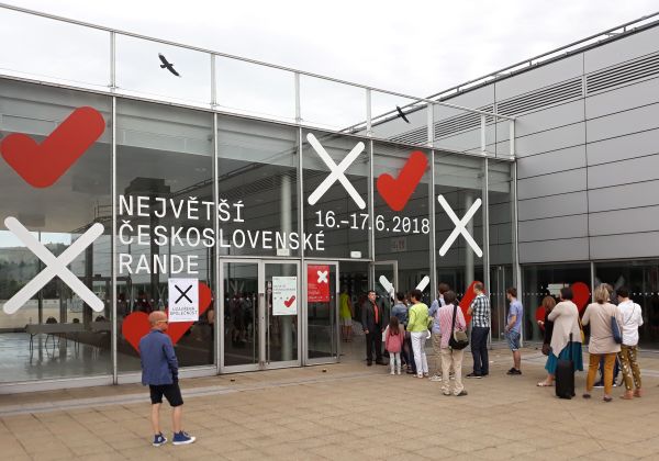 Akce "největší československé rande".