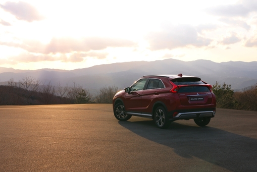 ECLIPSE CROSS - SUV KUPÉ PRO KAŽDÉHO ECLIPSE CROSS - SUV KUPÉ PRO KAŽDÉHO