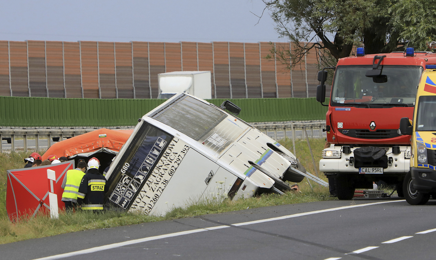 Polský autobus, který v pondělí havaroval na cestě k moři.