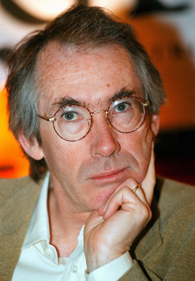 Skotský spisovatel Ian McEwan.