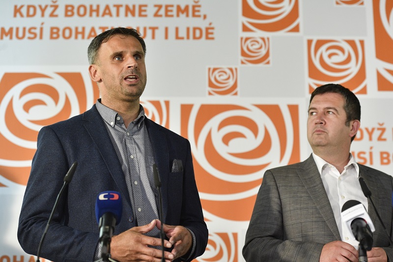 Statutární místopředseda sociální demokracie Jiří Zimola navrhuje, aby jeho strana navrhla jiného kandidáta na post ministra zahraničí.