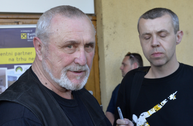 Herec František Švihlík (vlevo).