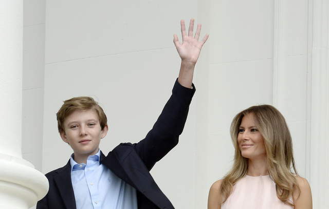 Melania Trumpová se synem Barronem. 