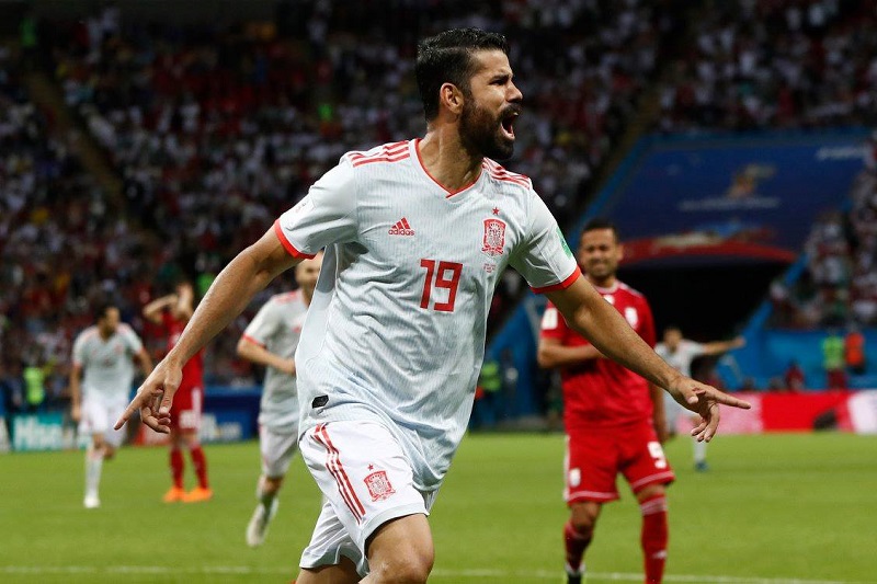 Španělský útočník Diego Costa ukazuje na ruském šampionátu svou lepší tvář.