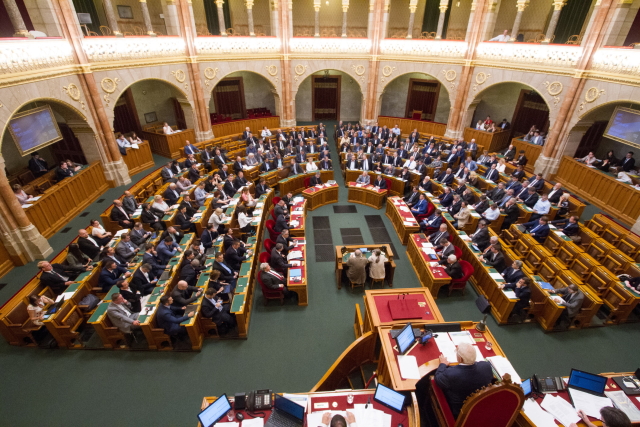 Maďarský parlament v Budapešti.