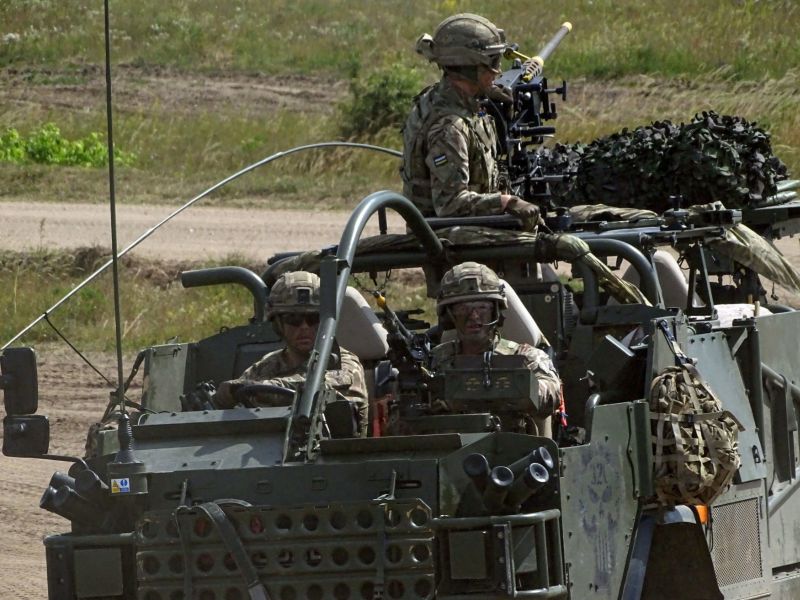Vojenské síly NATO při cvičení Saber strike.