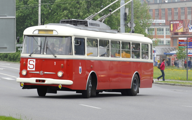 Historický trolejbus Škoda 9 Tr.