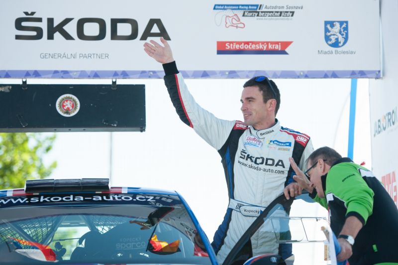 Závodník rallye Jan Kopecký. Závodník rallye Jan Kopecký.