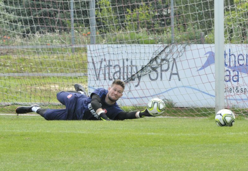 O reprezentačního brankáře Tomáše Vaclíka projevila zájem Sevilla.