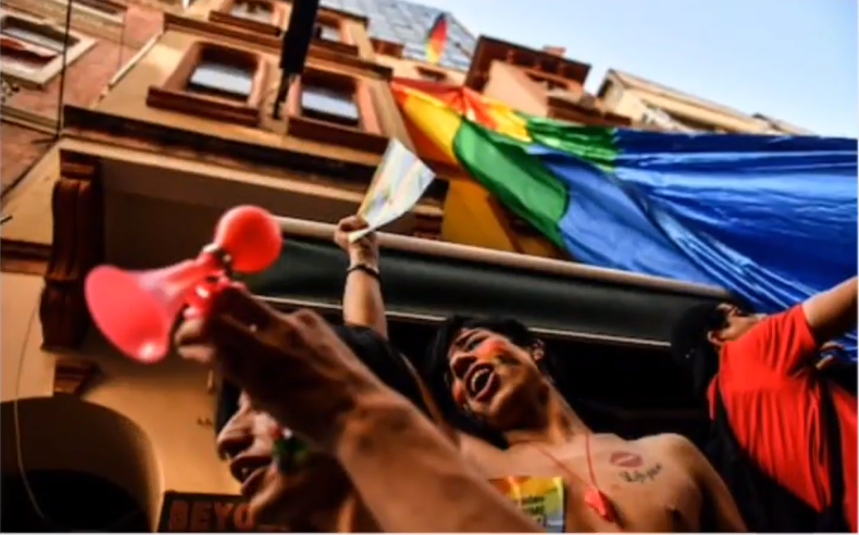 Istanbul Pride Parade rozehnali policisté.