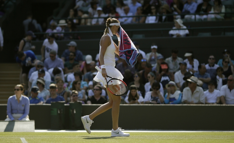 Tenistka Petra Kvitová prohrála na Wimbledonu v prvním kole. Tenistka Petra Kvitová prohrála na Wimbledonu v prvním kole.