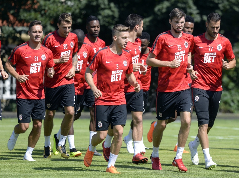Fotbalisté Sparty v přípravě. Fotbalisté Sparty v přípravě.