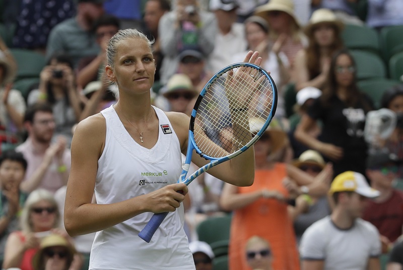 Karolína Plíšková během druhého kola Wimbledonu.
