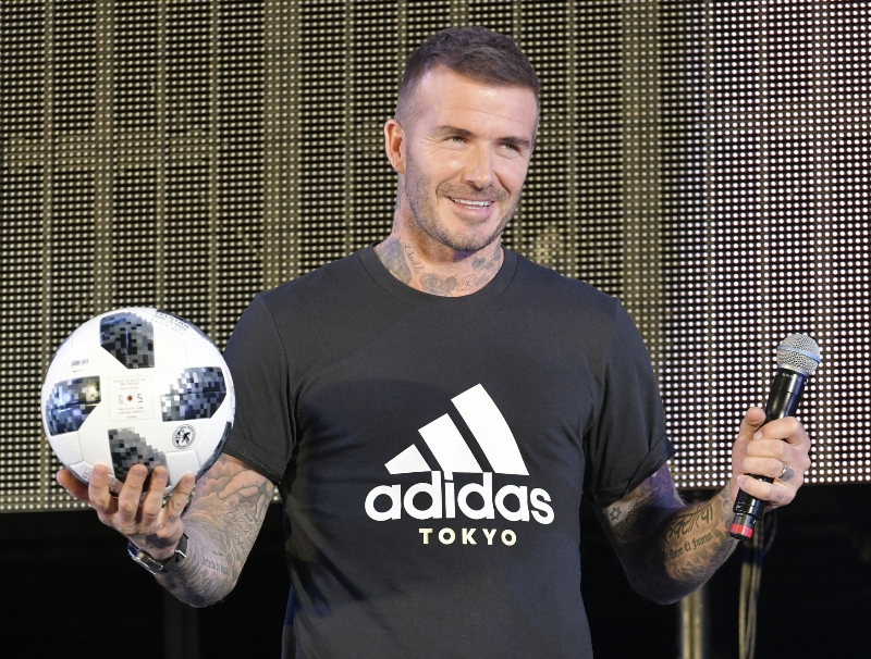 Ibrahimovič a Beckham v sázce. Švéd zaplatí večeři, druhý nákup. Ibrahimovič a Beckham v sázce. Švéd zaplatí večeři, druhý nákup.