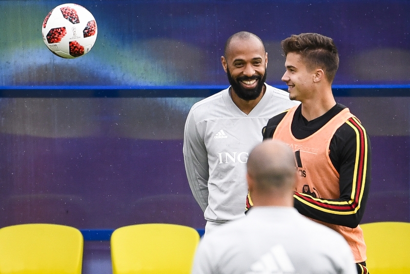 Thierry Henry bude coby Francouz na belgické lavičce. Thierry Henry bude coby Francouz na belgické lavičce.