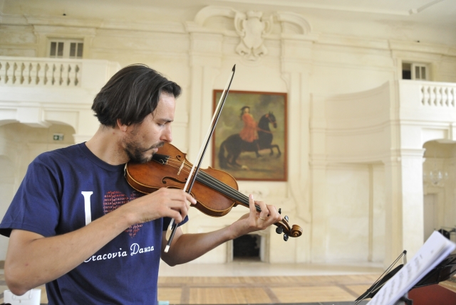 Zkouška hudební skupiny Collegium Marianum na zahajovací večerní koncert.
