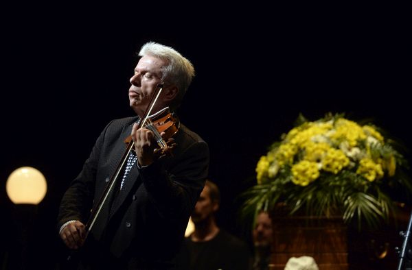 Houslový virtuos Jaroslav Svěcený.