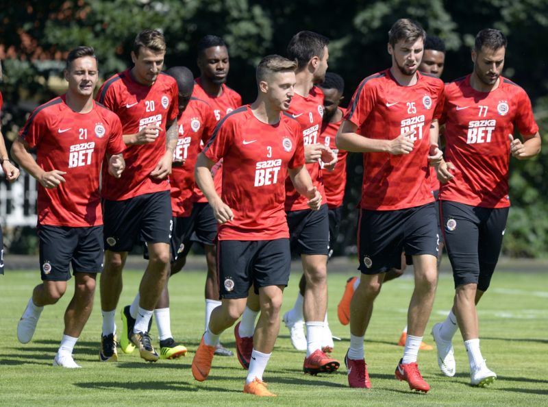 Fotbalisté Sparty při jednom z přípravných tréninků. 