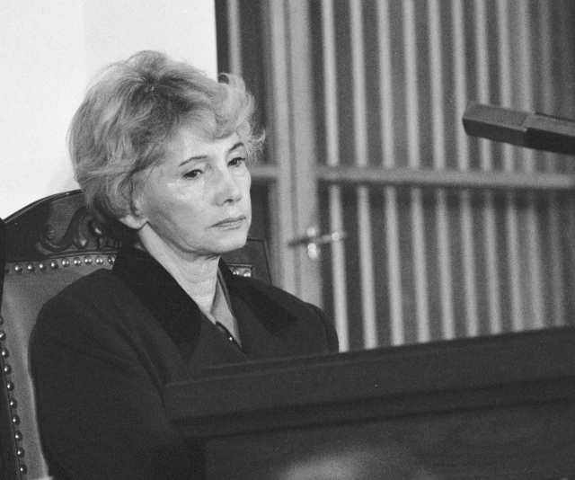 Dagmar Burešová. Dagmar Burešová.
