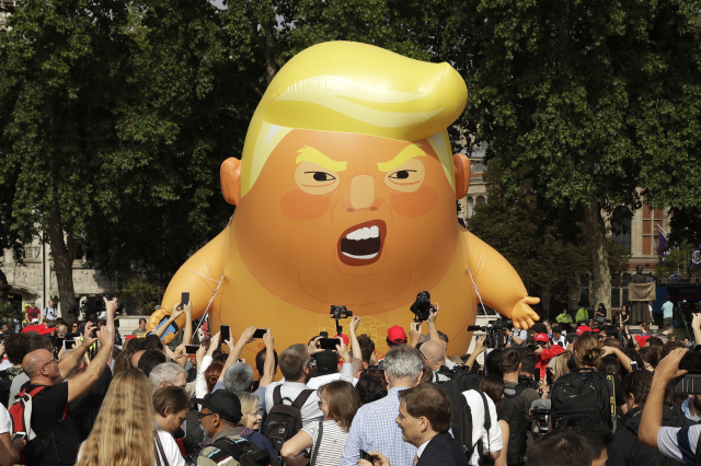 Balon s Trumpem. 
