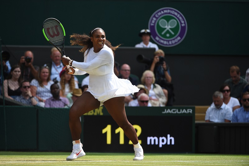 Serena Williamsová v úspěšném semifinále na Wimbledonu.