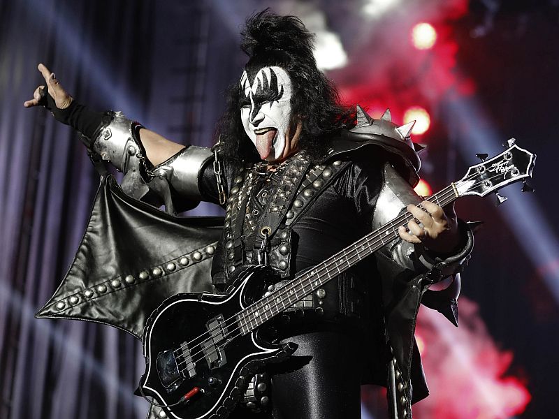 Zpěvák a baskytarista Gene Simmons.
