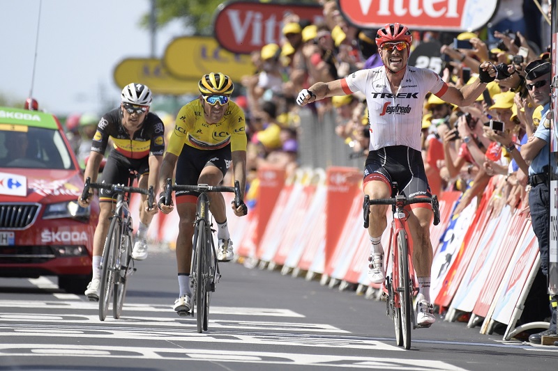 Na kostkách vyhrál Degenkolb první etapu na Tour.