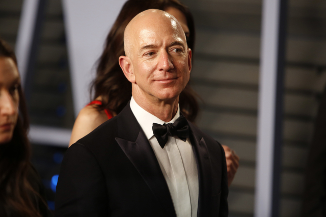 Zakladatel internetového obchodu Amazon Jeff Bezos.